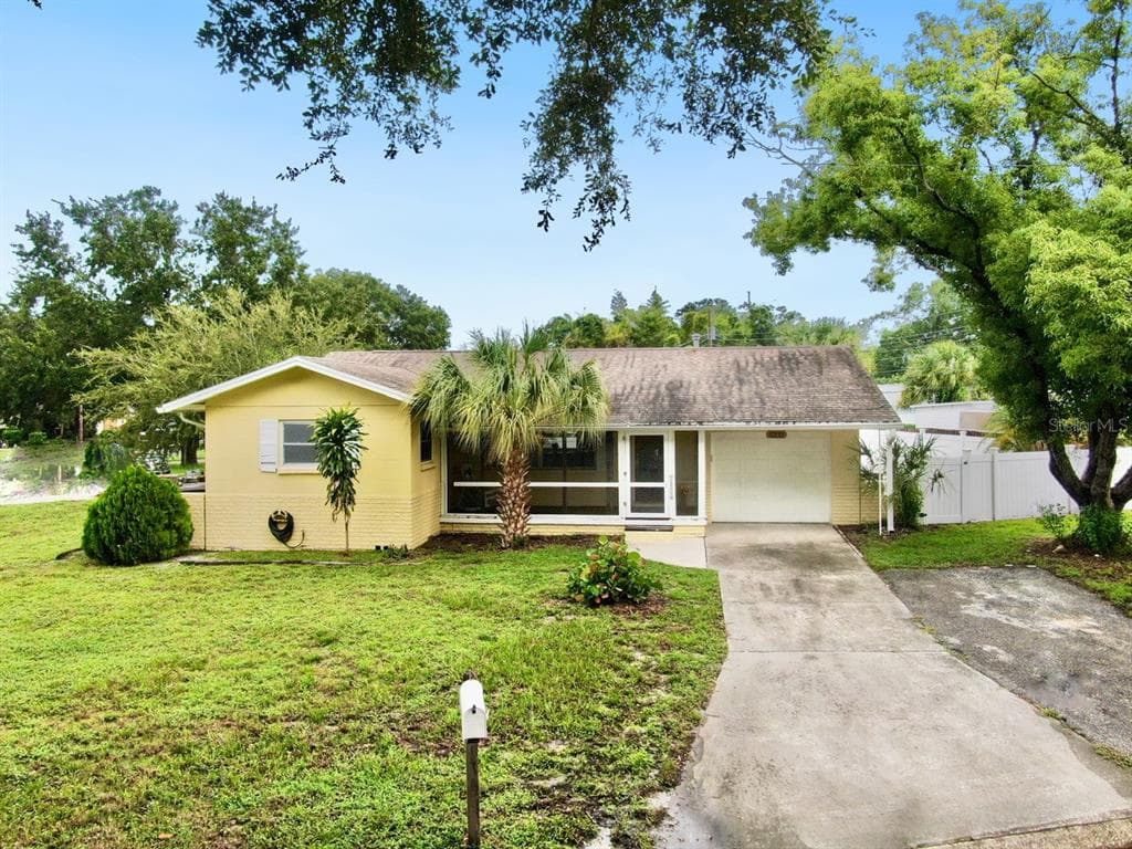 5233 52ND WAY N ST PETERSBURG, FL 33709