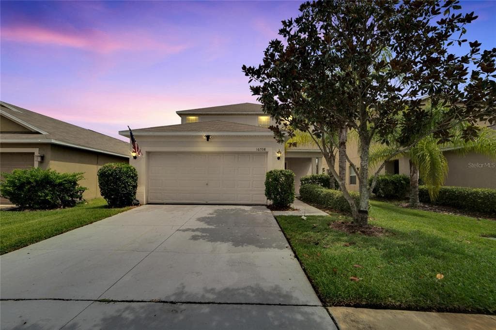 16708 SCENIC HILL WAY WIMAUMA, FL 33598