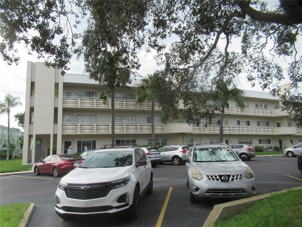2378 ECUADORIAN WAY UNIT 42 CLEARWATER, FL 33763