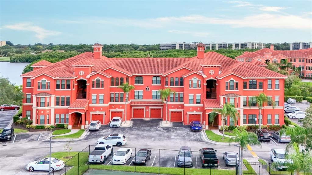 2731 VIA CAPRI UNIT 932 CLEARWATER, FL 33764