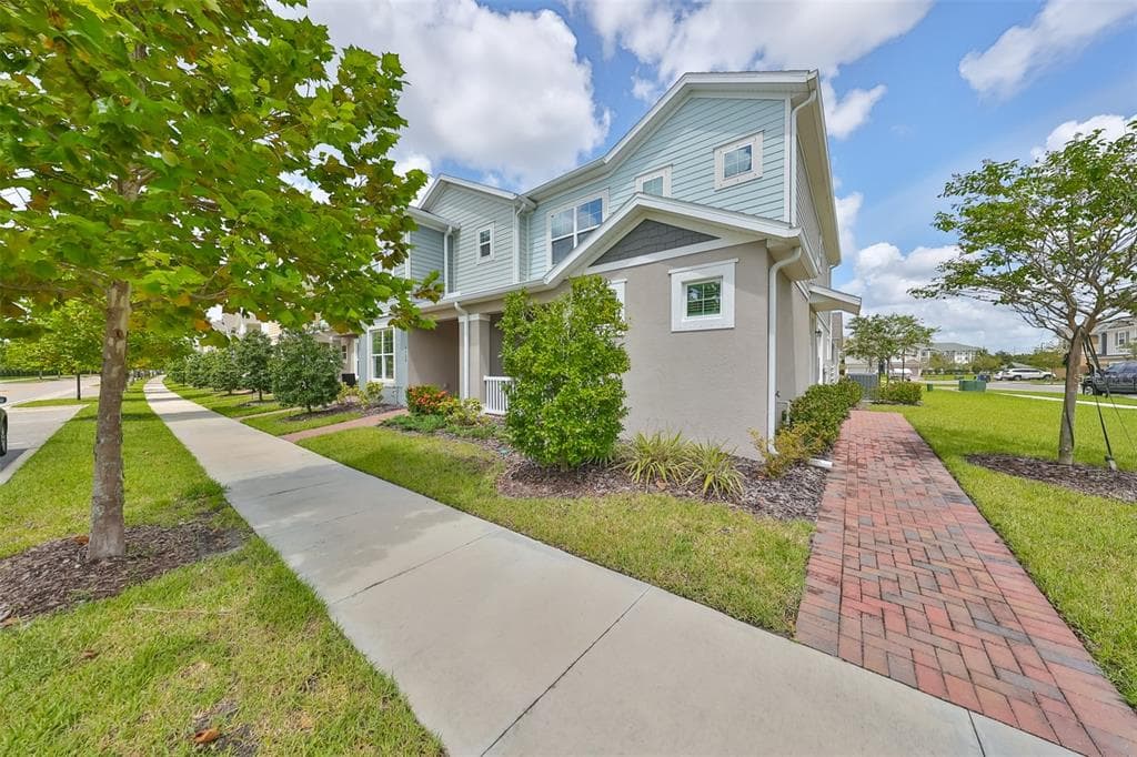 6330 GOLDCOAST AVENUE APOLLO BEACH, FL 33572