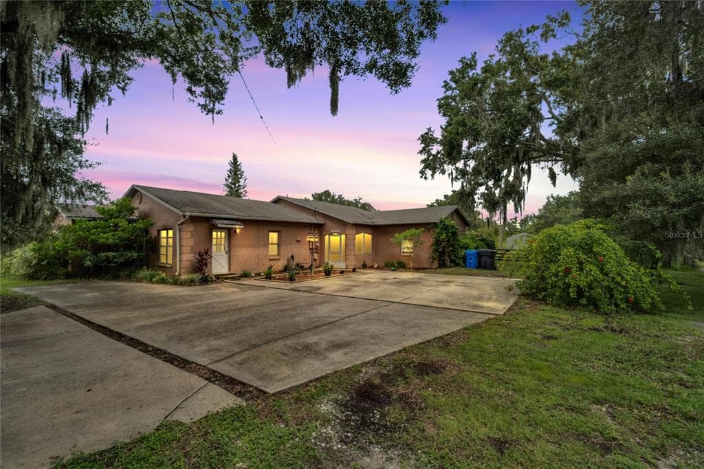 10104 RIVERVIEW DRIVE RIVERVIEW, FL 33578