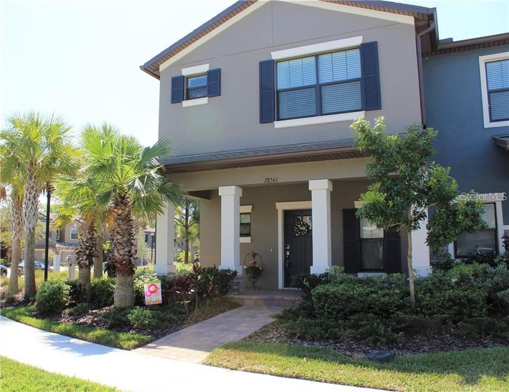 28561 TRANQUIL LAKE CIRCLE WESLEY CHAPEL, FL 33543
