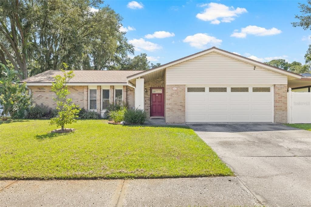 3913 KING DRIVE BRANDON, FL 33511