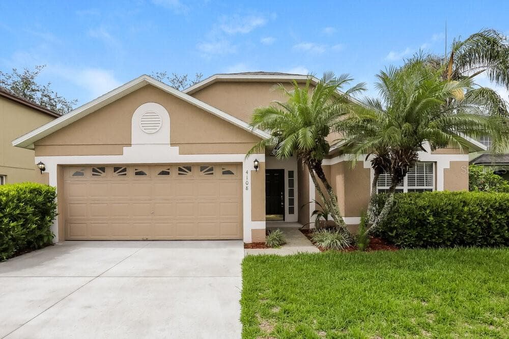 4108 NEWTONHALL DRIVE ORLANDO, FL 32826