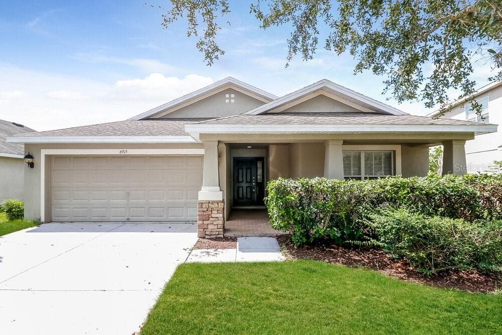 6915 RUNNER OAK DRIVE WESLEY CHAPEL, FL 33545