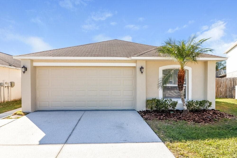 6241 PERDITA COURT WESLEY CHAPEL, FL 33545