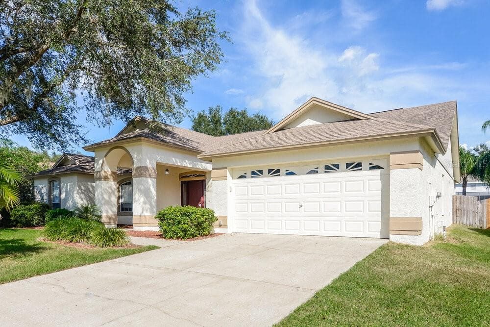 2909 STARMOUNT DRIVE VALRICO, FL 33596
