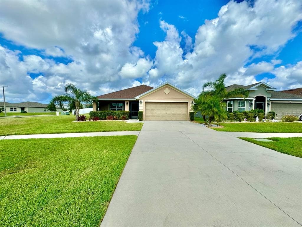 14535 CALLEN GLEN WAY WIMAUMA, FL 33598