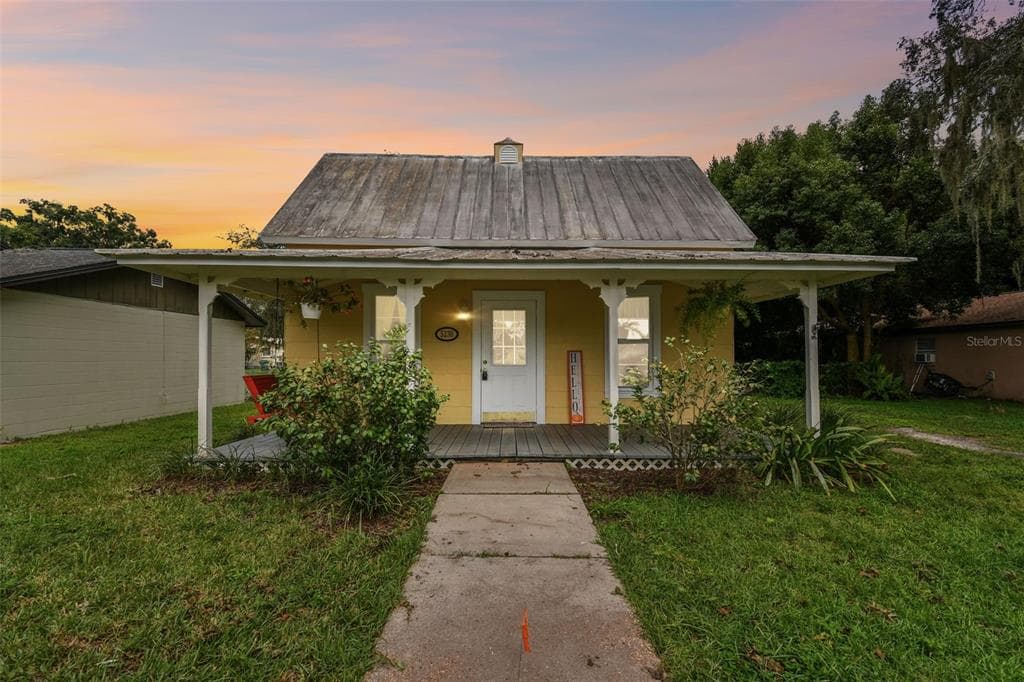 5230 2ND STREET ZEPHYRHILLS, FL 33542