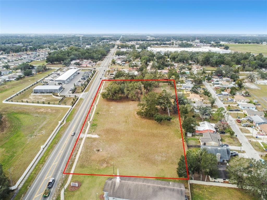 603 W 92 HIGHWAY SEFFNER, FL 33584
