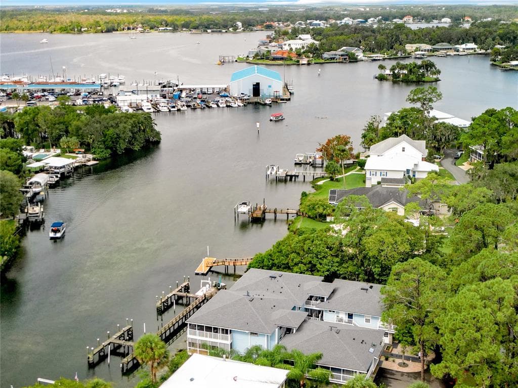 251 NW BAY PATH DRIVE CRYSTAL RIVER, FL 34428