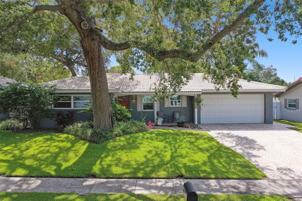 12278 69TH TERRACE SEMINOLE, FL 33772