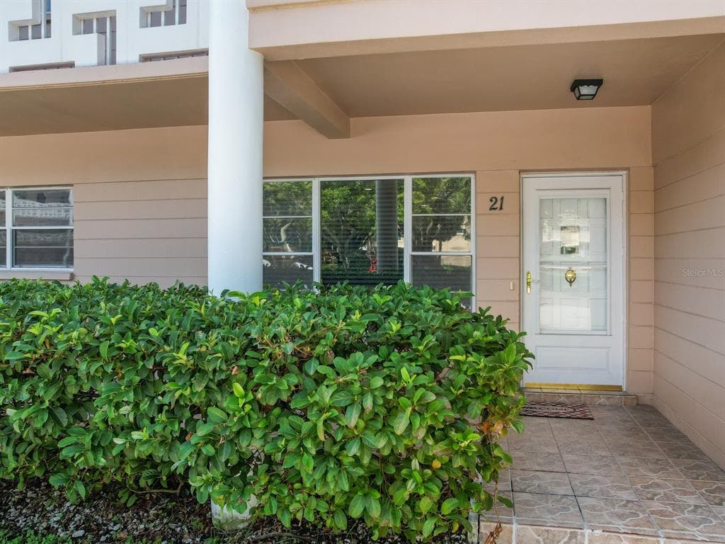 2435 SUMATRAN WAY UNIT 21 CLEARWATER, FL 33763