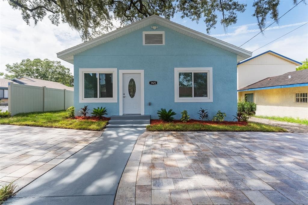 1425 GULF TO BAY BOULEVARD CLEARWATER, FL 33755