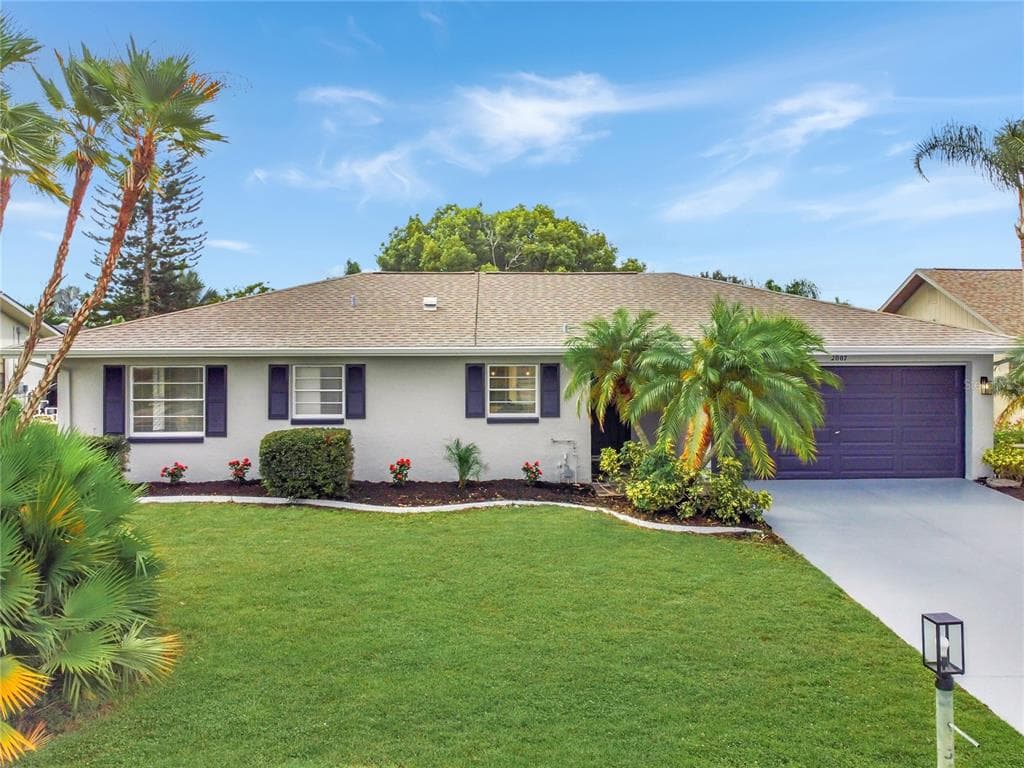 2007 N PEBBLE BEACH BOULEVARD SUN CITY CENTER, FL 33573