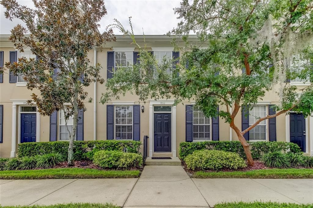 9810 NEW PARKE ROAD TAMPA, FL 33626