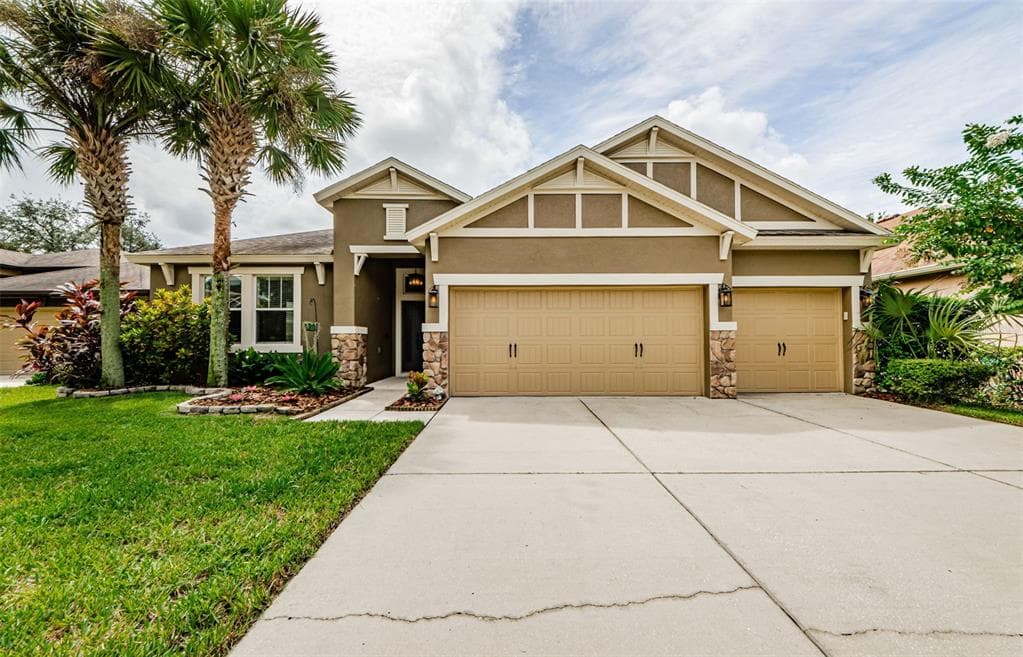 15622 STARLING WATER DRIVE LITHIA, FL 33547
