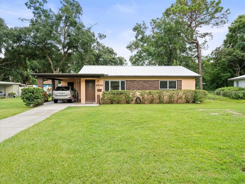 11525 FOREST HILLS DRIVE TAMPA, FL 33612