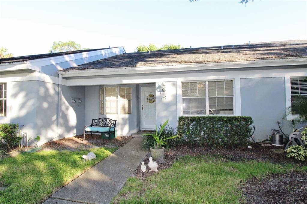 190 WICKFORD STREET E SAFETY HARBOR, FL 34695