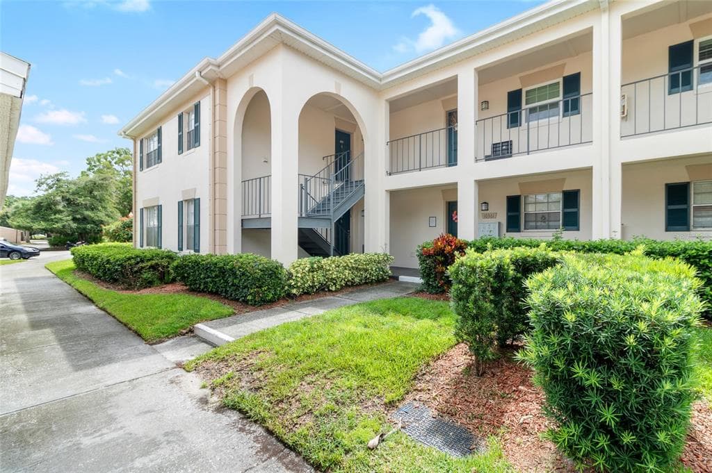 10361 CARROLLWOOD LANE UNIT 155 TAMPA, FL 33618
