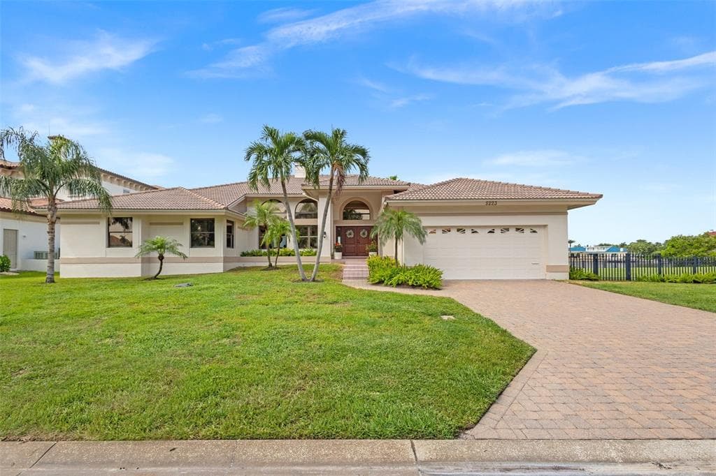 5223 61ST AVENUE S ST PETERSBURG, FL 33715