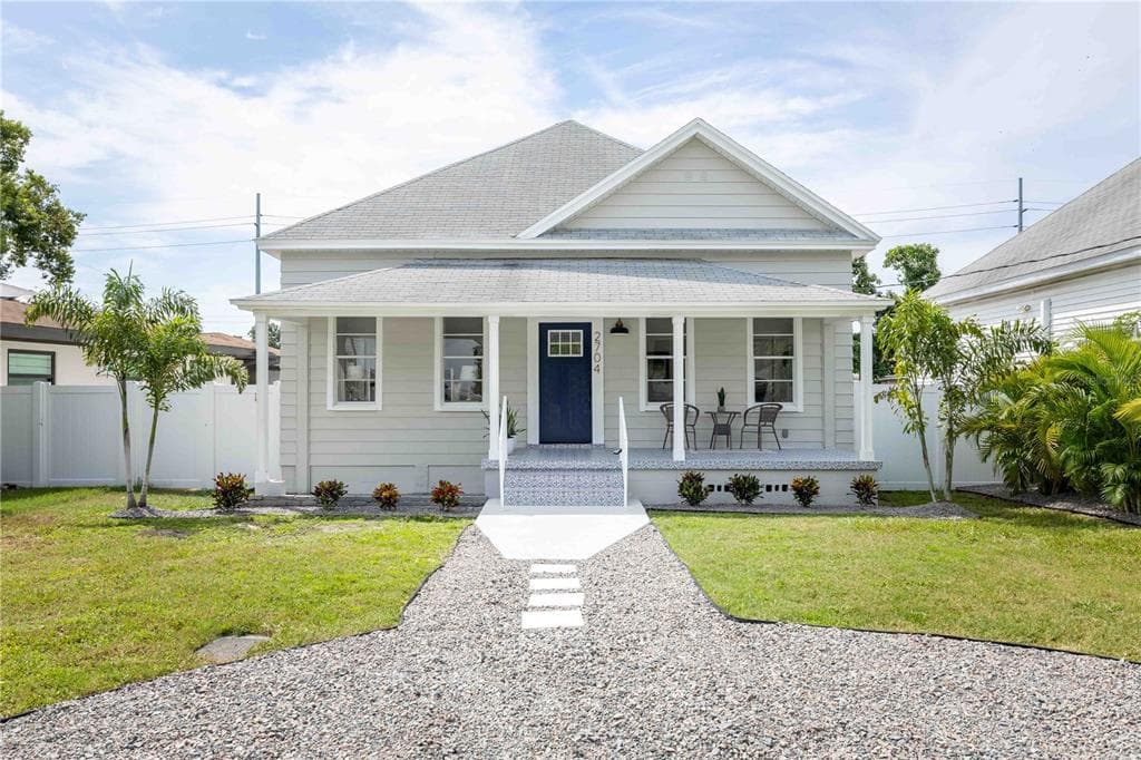 2704 W STATE STREET TAMPA, FL 33609