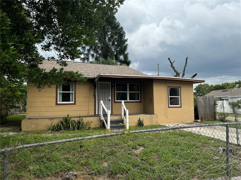 8501 N SEMMES STREET TAMPA, FL 33604