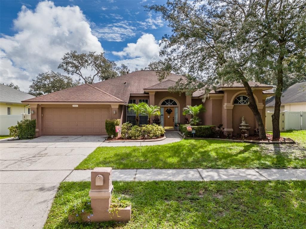 10420 HARVESTIME PLACE RIVERVIEW, FL 33569