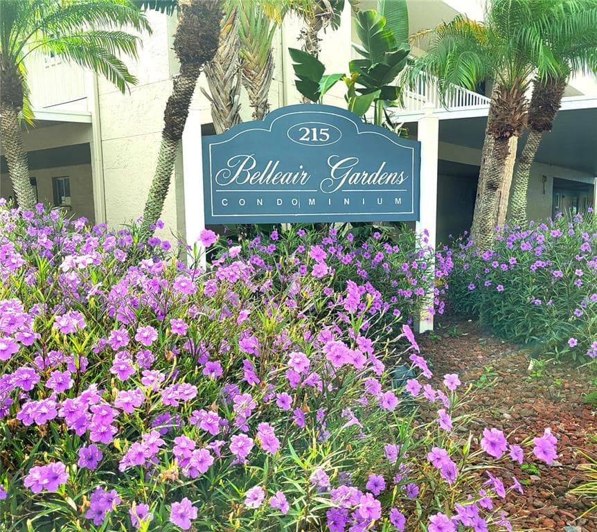 215 VALENCIA BOULEVARD UNIT 213 LARGO, FL 33770