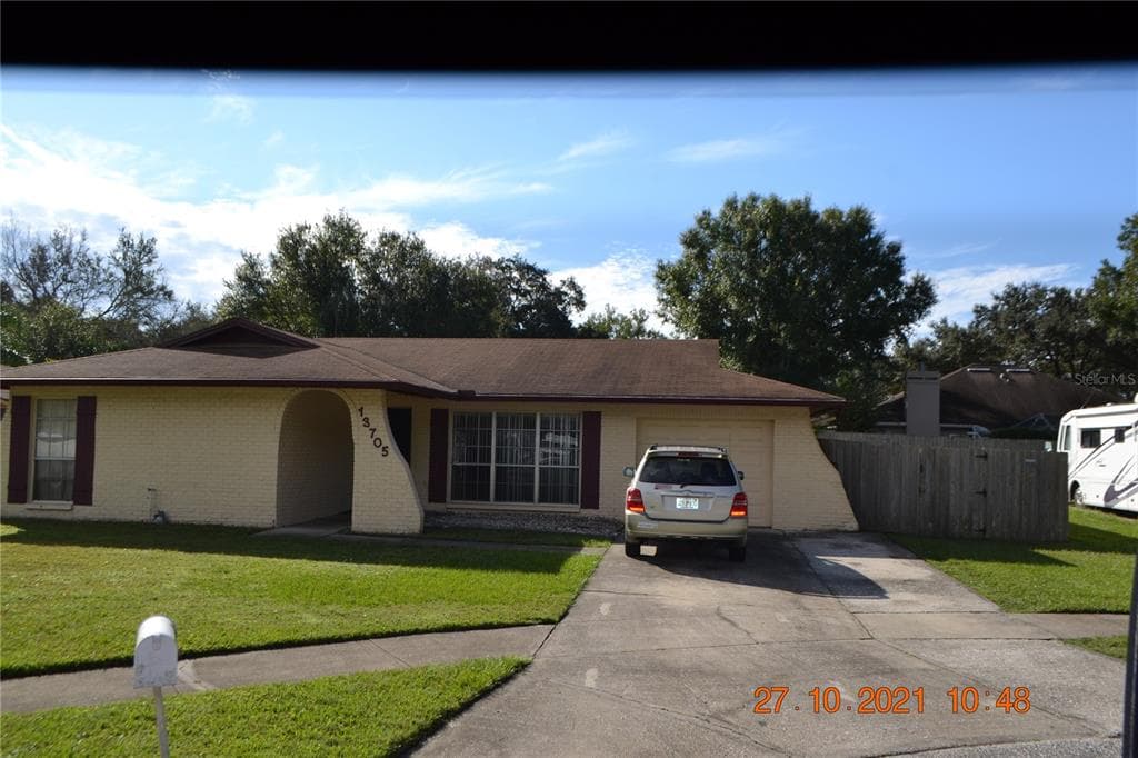 13705 COUNTRY COURT DRIVE TAMPA, FL 33625
