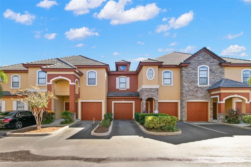 2272 CHIANTI PLACE UNIT 4-0411 PALM HARBOR, FL 34683