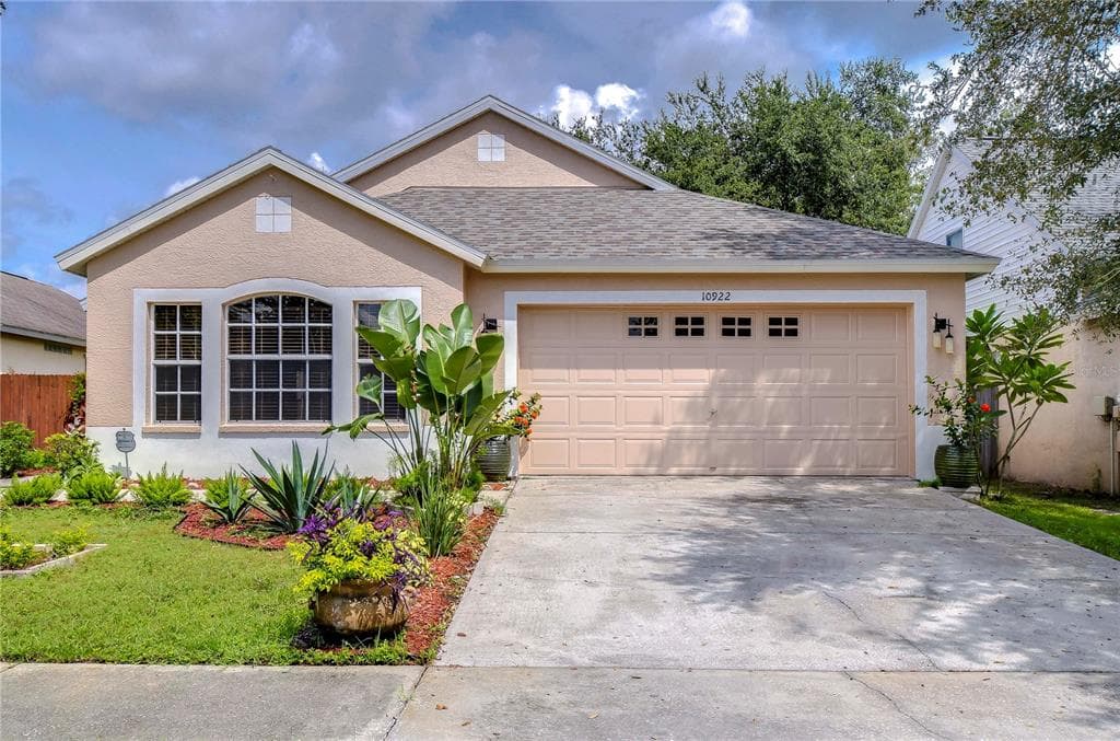 10922 BRUCEHAVEN DR RIVERVIEW, FL 33578