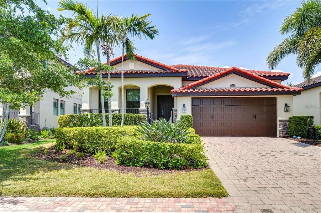 5423 TITLE ROW DRIVE BRADENTON, FL 34210