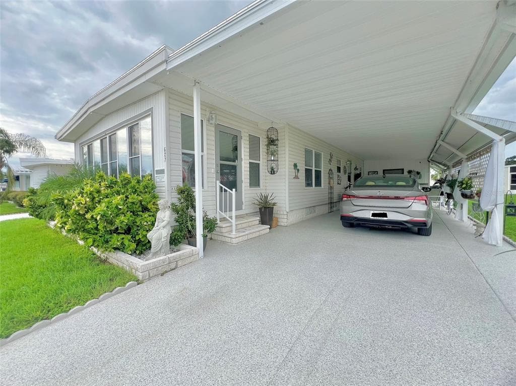 1100 BELCHER ROAD S UNIT 627 LARGO, FL 33771