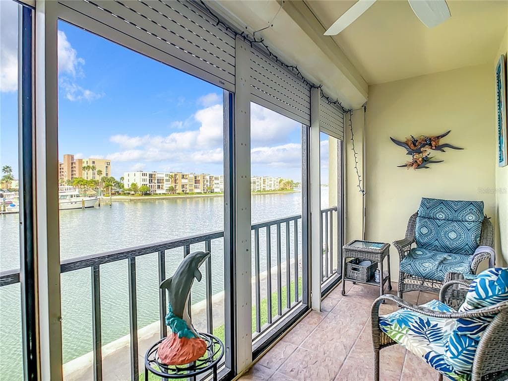 7420 BAY ISLAND DRIVE S UNIT 275 SOUTH PASADENA, FL 33707