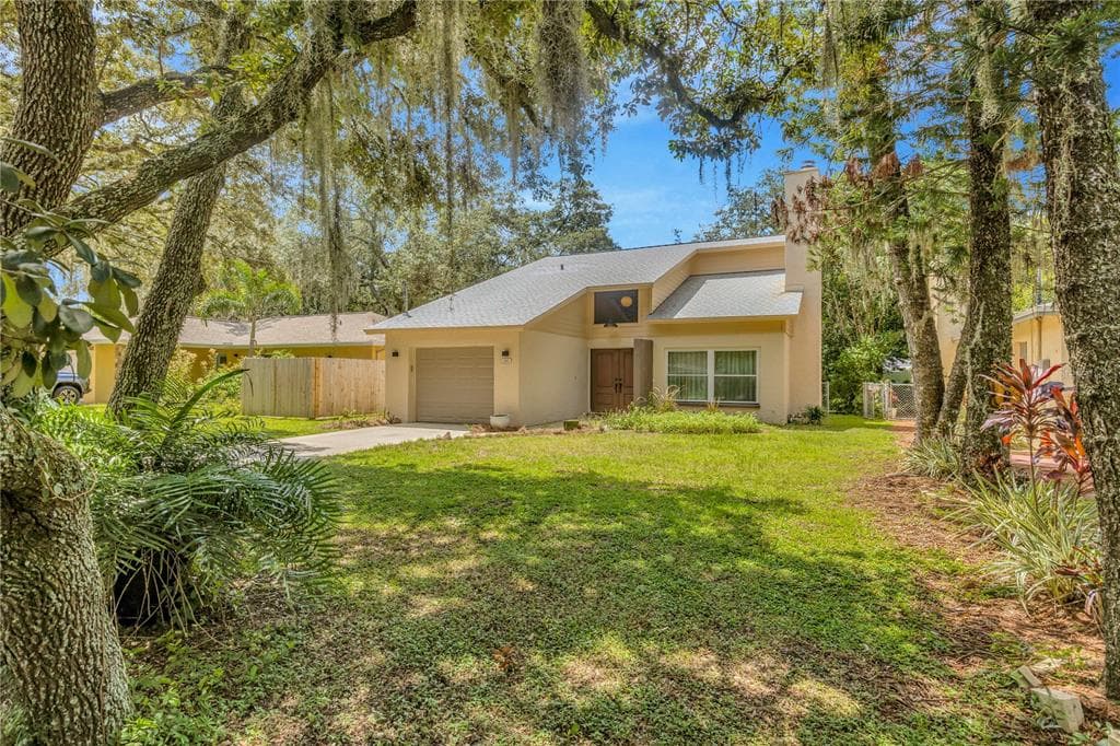 12410 N OAKLEAF AVENUE TAMPA, FL 33612