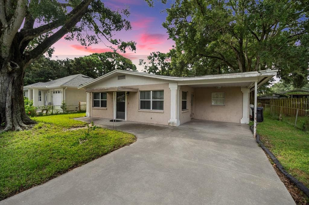 7709 DELEUIL AVENUE TAMPA, FL 33610