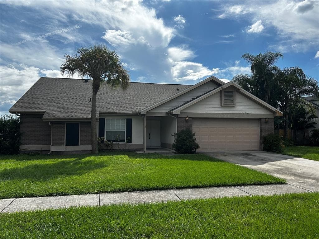 1215 CARRIE WOOD DRIVE VALRICO, FL 33596