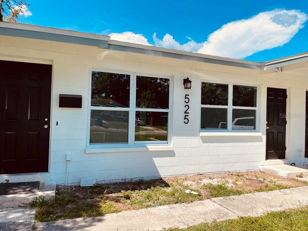 525 73RD AVENUE N ST PETERSBURG, FL 33702