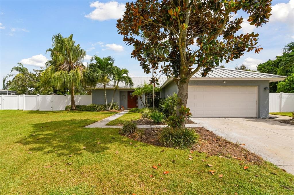 6710 17TH AVENUE W BRADENTON, FL 34209