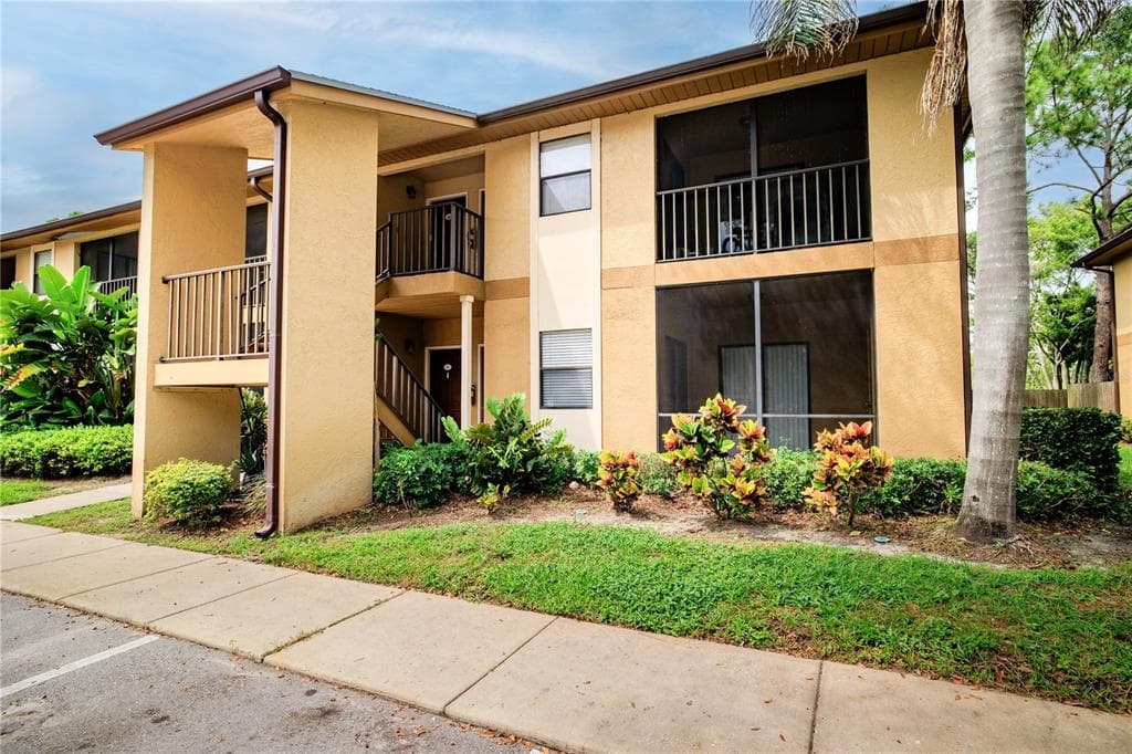 10155 SAILWINDS BOULEVARD S UNIT 104 LARGO, FL 33773