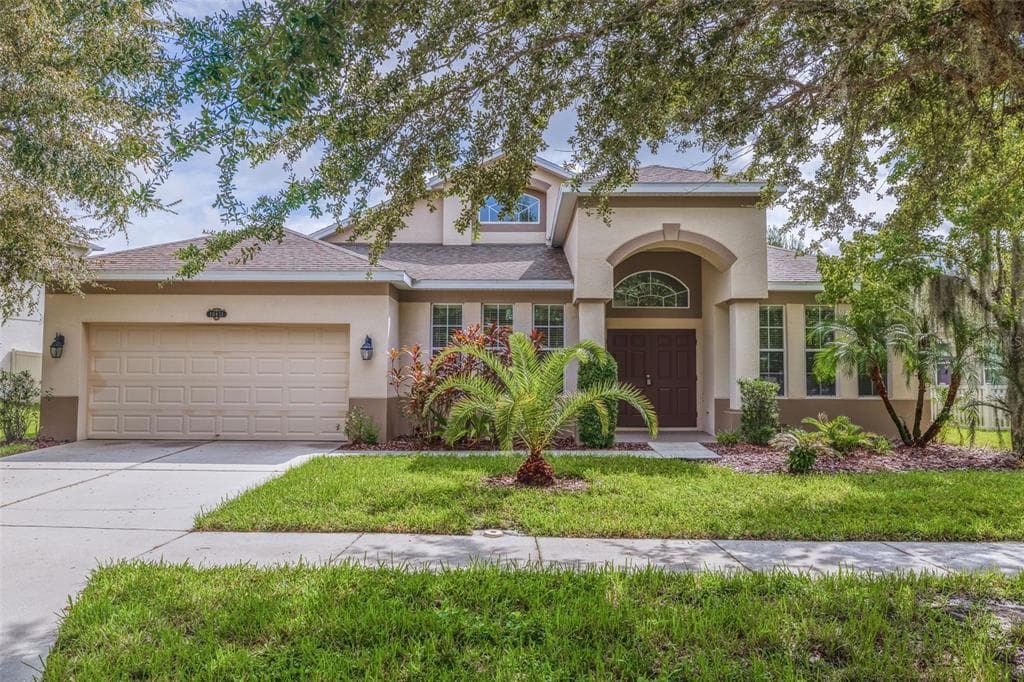10831 BREAKING ROCKS DRIVE TAMPA, FL 33647