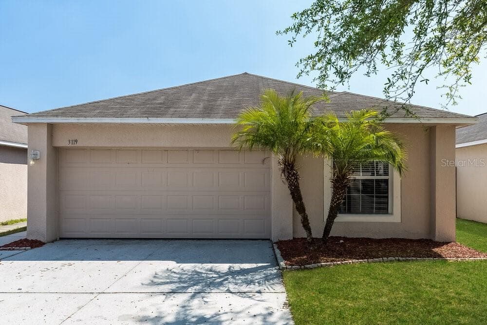 3119 WHISPERING TRAILS STREET WINTER HAVEN, FL 33884