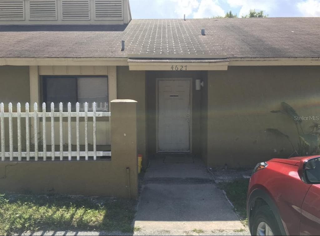 4627 N PINE HILLS ROAD UNIT 112 ORLANDO, FL 32808