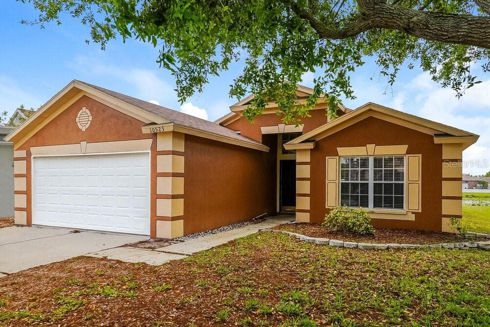 10523 GOLDWATER LANE RIVERVIEW, FL 33578