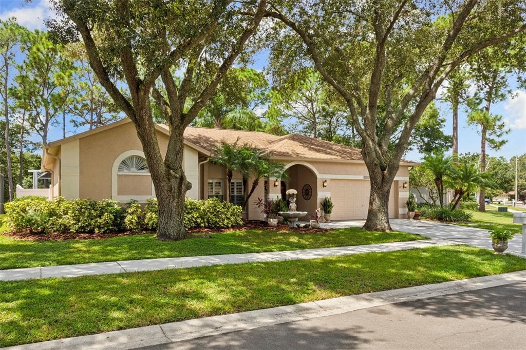 9531 NORCHESTER CIRCLE TAMPA, FL 33647
