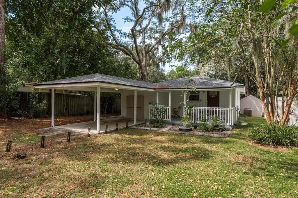 12318 WOODLEIGH AVENUE TAMPA, FL 33612