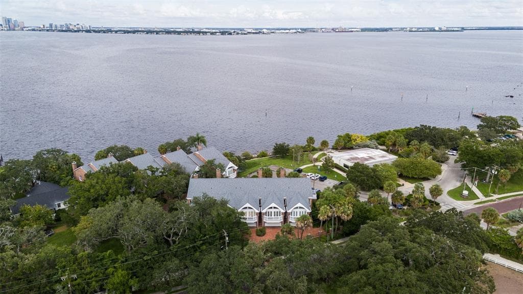 5210 INTERBAY BOULEVARD UNIT 8 TAMPA, FL 33611