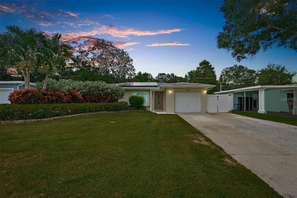 1909 RIDGEWOOD DRIVE CLEARWATER, FL 33763
